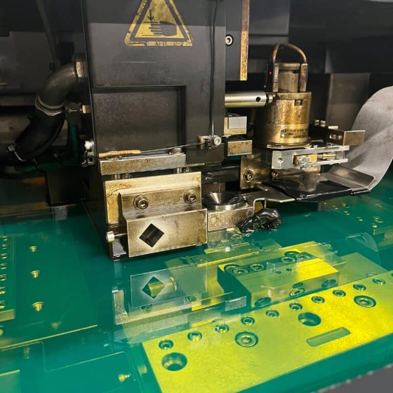 Bec industrie fluide diélectrique